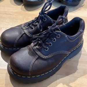 Dr. Martens 8A87 size 6 brown leather 4 eye lace chunky Oxford platform